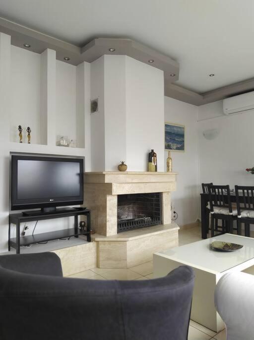 Kritharia Guesthouse Volos Buitenkant foto